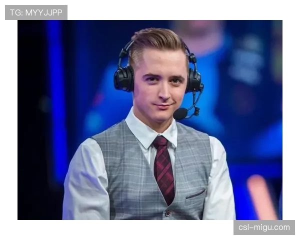 沙尔克04三中卫结构稳固 教练泰代斯科用数据优化防守